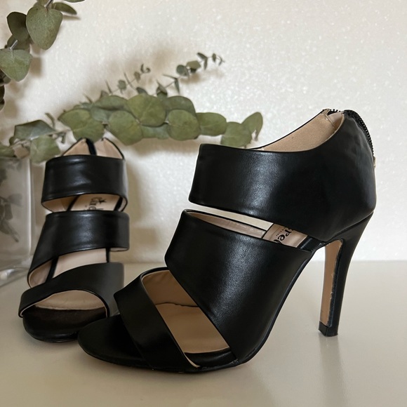 Cinderella of Boston open toed high heels - Black - Picture 1 of 3